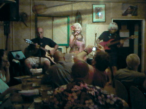 Very often local hula dancers or singers come up to entertain with the musicians May 4, 2010 7:41 PM : Kauai