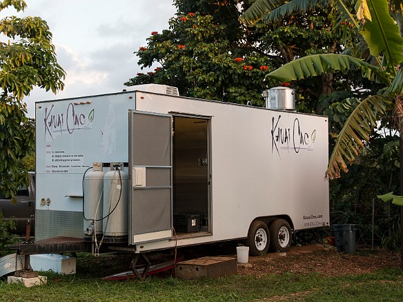 Same food-truck kitchen and dining tent, just different ambience May 14, 2015 6:56 PM : Kauai : Debra Zeleznik,David Zeleznik,Jawea Mockabee,Maxine Klein,Mary Wilkowski