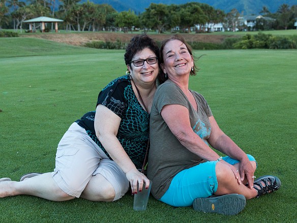 Sunset golf babes looking for birdies May 21, 2015 7:03 PM : Becky Laughlin, Kauai, Maxine Klein : Debra Zeleznik,David Zeleznik,Jawea Mockabee,Maxine Klein,Mary Wilkowski