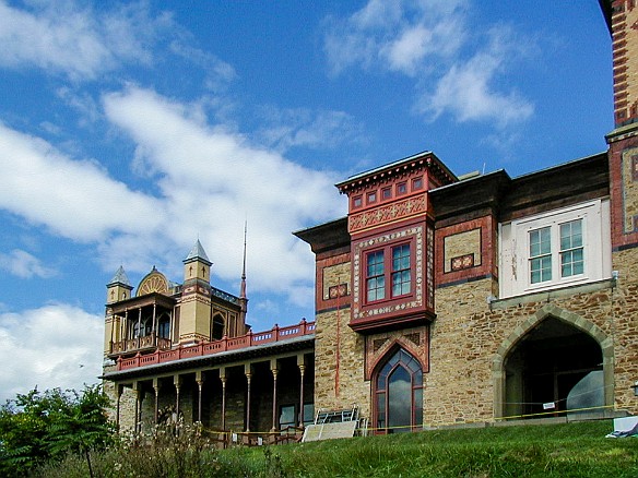 We then visited Olana, the villa of Frederic Church who was one of the major figures in the Hudson River School of landscape painting Sep 16, 2000 2:00 PM