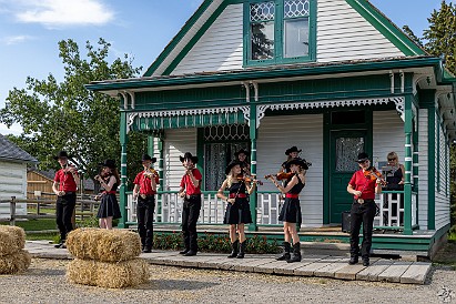 Calgary-022 A local fiddle and dance group provided entertainment during cocktail hour