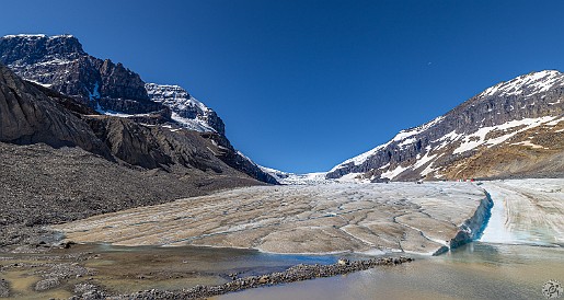 ColumbiaIcefield-015 Final approach onto the Athabasca Glacier