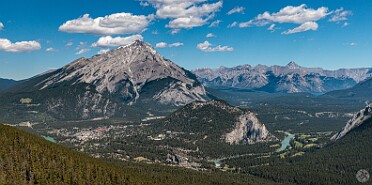 Banff Banff was the final stop of our tour with an afternoon taking the gondola to the top of Sulphur Mountain