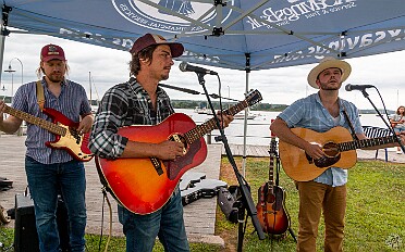 The Meadows Brothers roots music American roots and blues by The Meadows Brothers