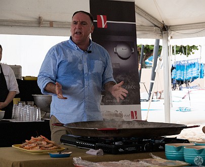 Jose Andres shows how to make Fideuà, which is paella with toasted angel hair pasta that has been cut into short pieces instead of the traditional rice Jan 17, 2014 11:25 AM : Grand Cayman, José Andrés