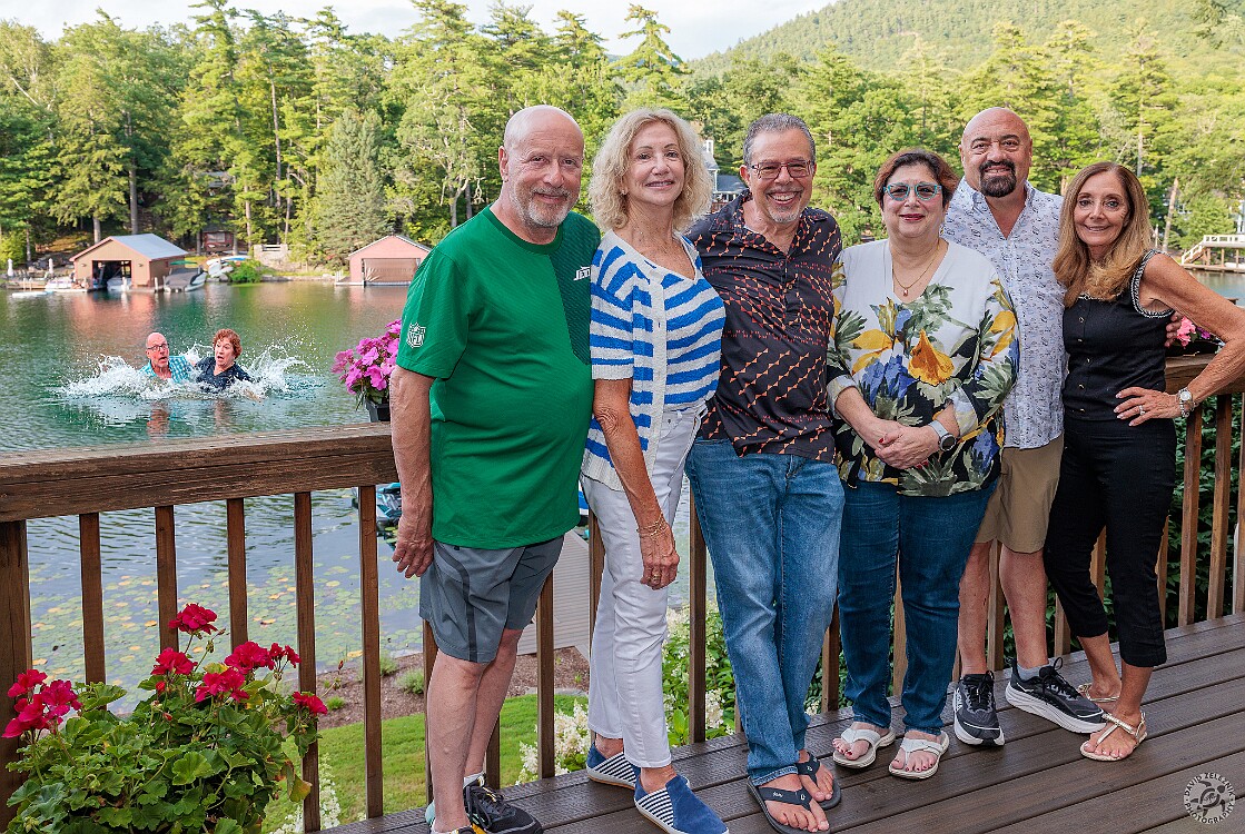 GreenMansions2026-004 It wasn't until later when I looked at the photos on my memory card that I noticed in a wider angle shot that Howie and Rhona had not actually returned to PA as...