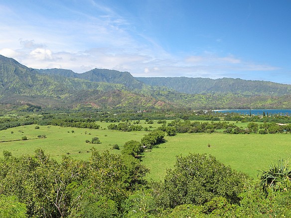 Hanalei Valley overlook May 24, 2013 10:15 AM : Kauai
