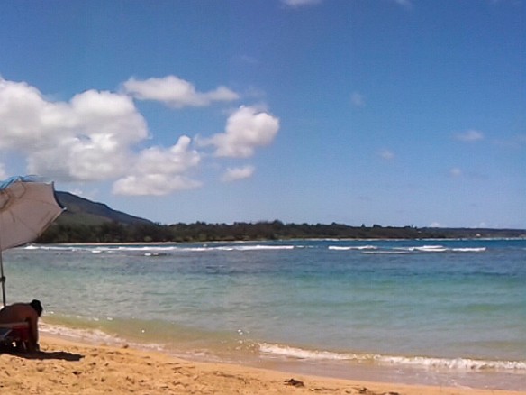 Lots of families and kids, but lots of wide open space to enjoy the day. Billy showed me how to take panoramas with my tablet, et voila! May 15, 2015 1:28 PM : Kauai : Debra Zeleznik,David Zeleznik,Jawea Mockabee,Maxine Klein,Mary Wilkowski