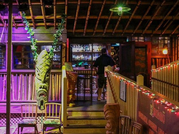 Sunday night we headed over to  Tiki Iniki , Todd and MIchelle Rundgren's relatively new tiki bar, for dinner and drinks May 17, 2015 7:22 PM : Kauai : Debra Zeleznik,David Zeleznik,Jawea Mockabee,Maxine Klein,Mary Wilkowski