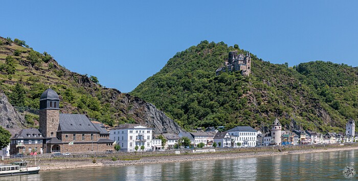 Boppard2025-039 Burg Katz (Cats Castle) was built larger and more imposing by the Counts of Katzenelnbogen in 1370 to compete with the Archbishops of Trier for the right to...