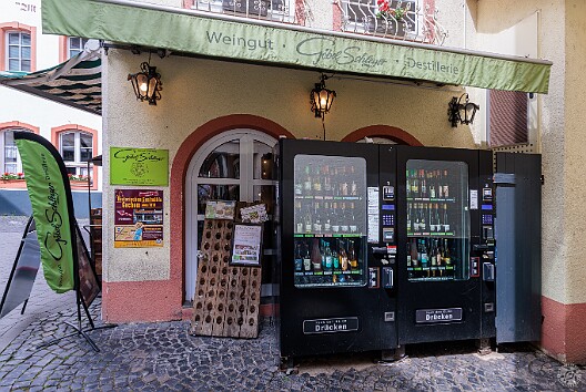Cochem2025-046 We're familiar with automats and vending machines, but this was our first 