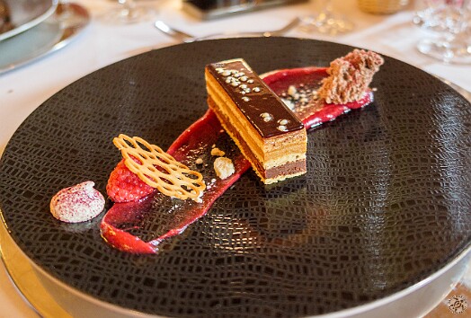 Cologne2025-013 Dessert is served