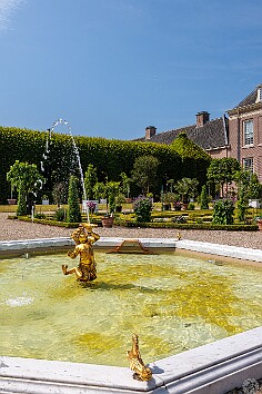 Nijmegen2025-022 Lots and lots of water features ⛲