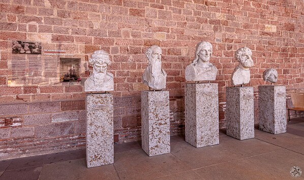 Trier2025-015 Busts of Jesus and the four evangelists inside the Basilica of Constantine