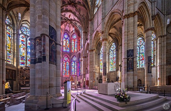 Trier2025-026 The other church on Domfreihof square is the Church of Our Lady which actually shares a common wall with the Trier Cathedral and is built in High French Gothic...