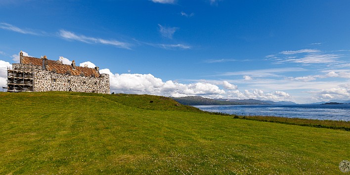 IsleOfMull2024-024 Lots of Scottish clans and castles on this trip, our first was Duart Castle, the ancient seat of Clan Maclean. Its location is impressive, perched on a point...