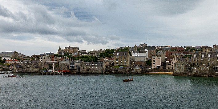 Shetland2024-001 Wednesday morning we pulled into Lerwick in Shetland. Being addicted to the 