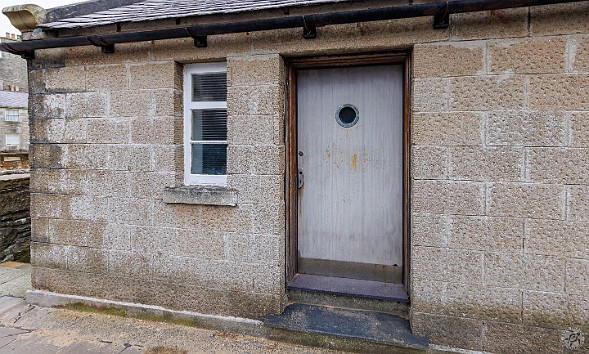 Shetland2024-014 Jimmy Perez's front door